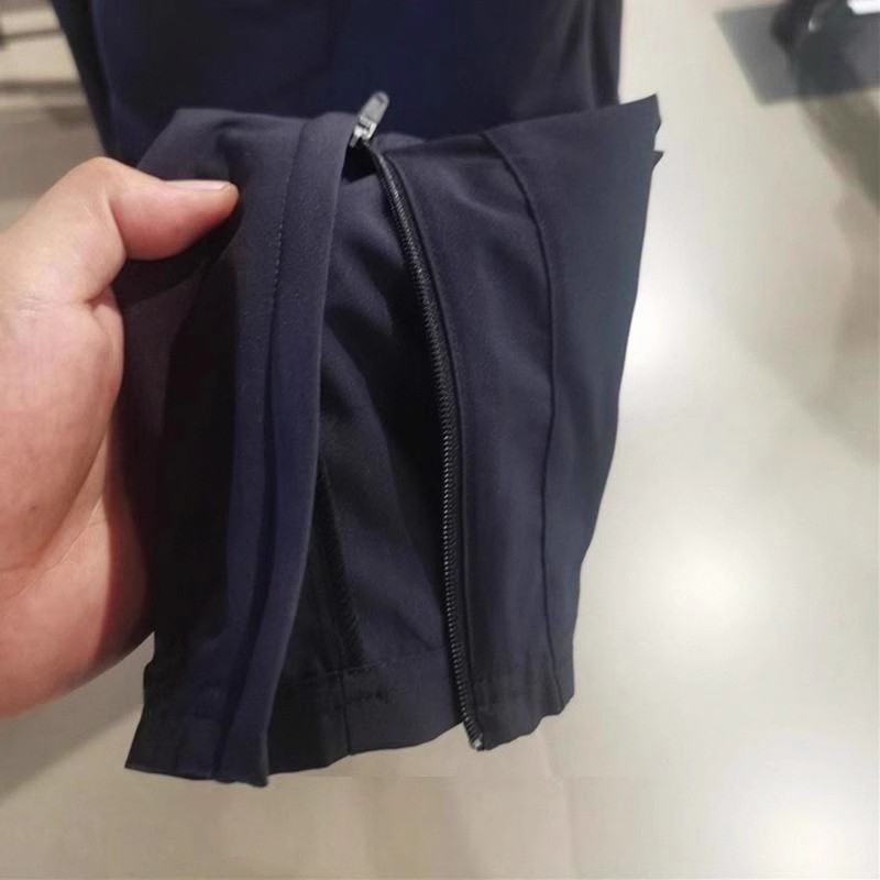 (Printed, three-label consistent side zipper, 100D woven fabric quality 1:1) The same style is now available in the counter. This season's main product, abundant supply, reliable promotion. High-end quality, immediate sale upon transfer - Image 4